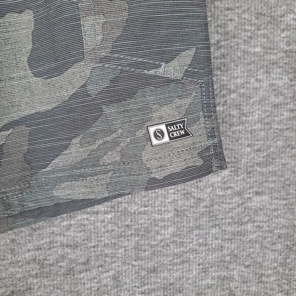 SALTY CREW Mens Shorts Sz 32 Hybrid CAMO Striped Walking Swim Casual Golf Fish - Picture 7 of 12